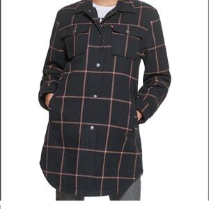 NWT Levi’s long plaid shacket
